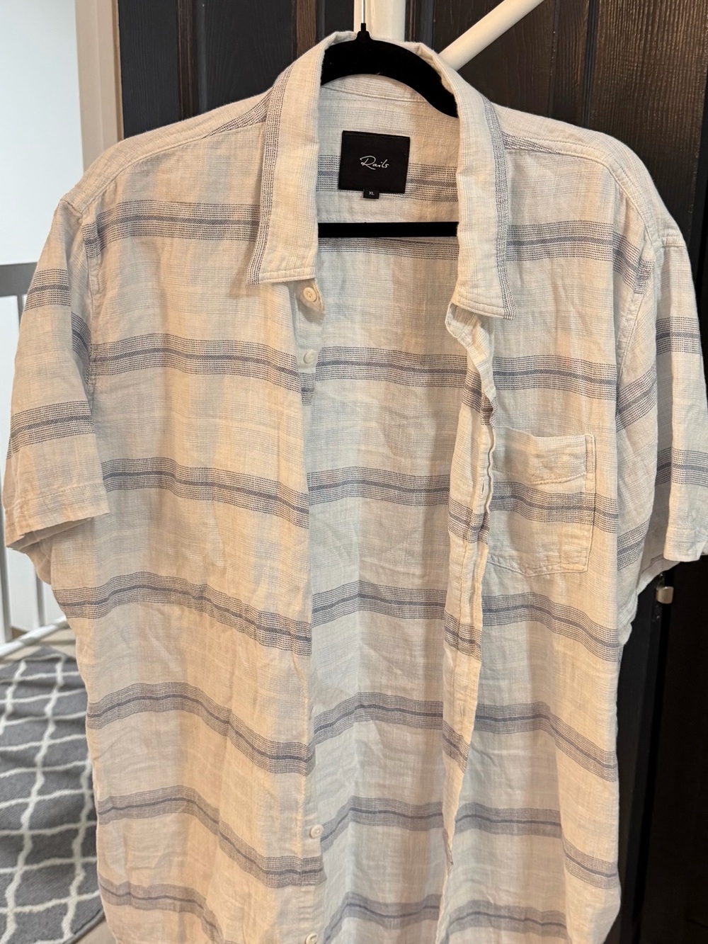Rails Men's Short-Sleeve Striped Button-Down Shirt in White and Blue